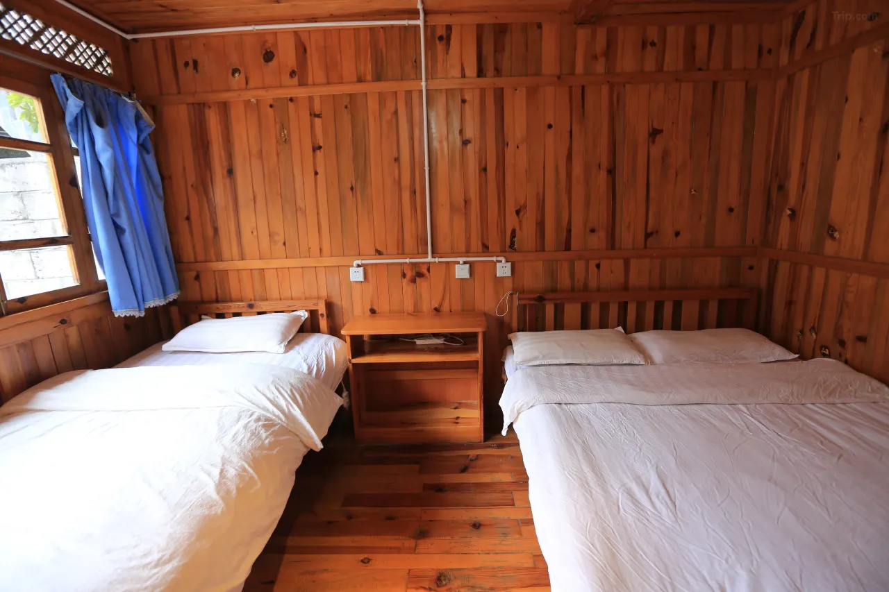 호도협 차마객잔 (Tiger Leaping Gorge Tea-Horse Guesthouse)