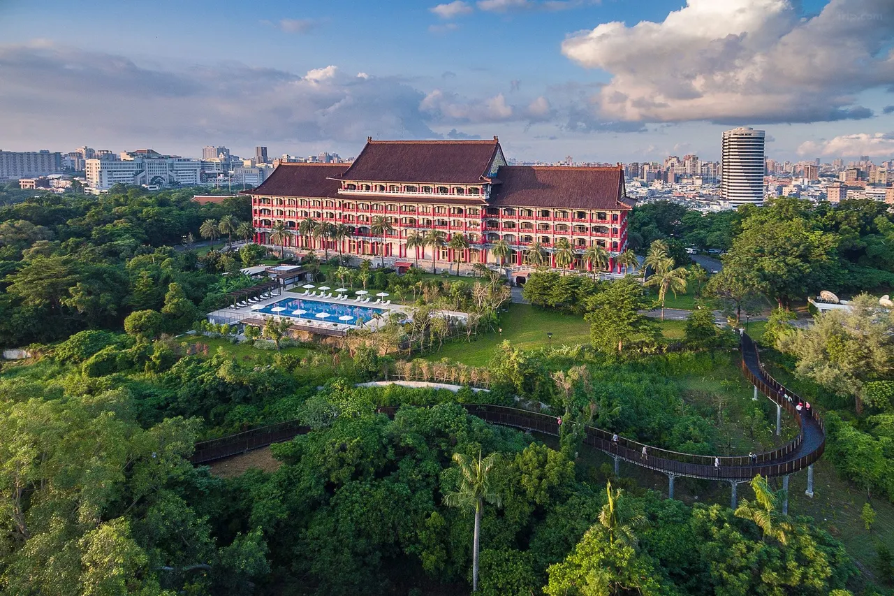 더 그랜드 호텔 가오슝 (Kaohsiung Grand Hotel)