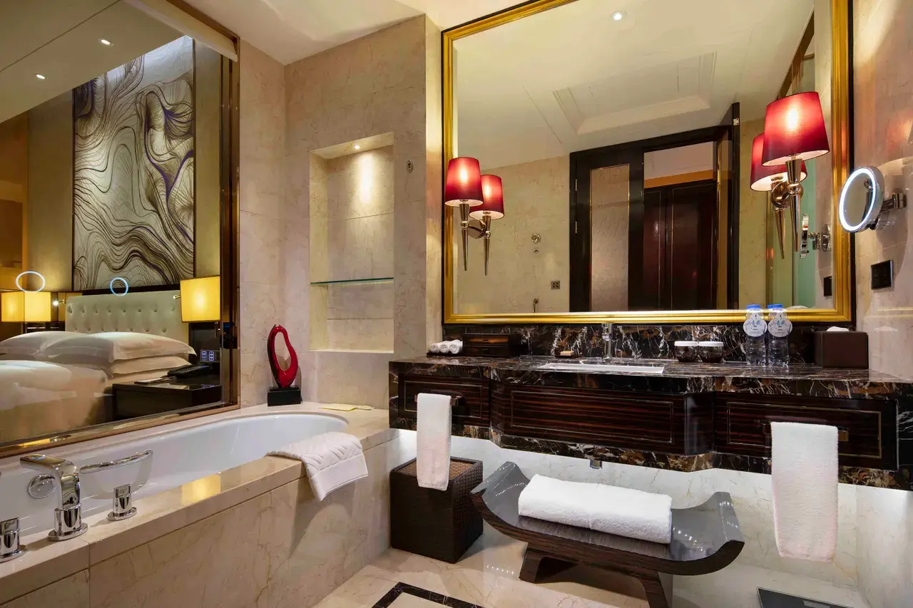 힐튼 정저우 (Hilton Zhengzhou)