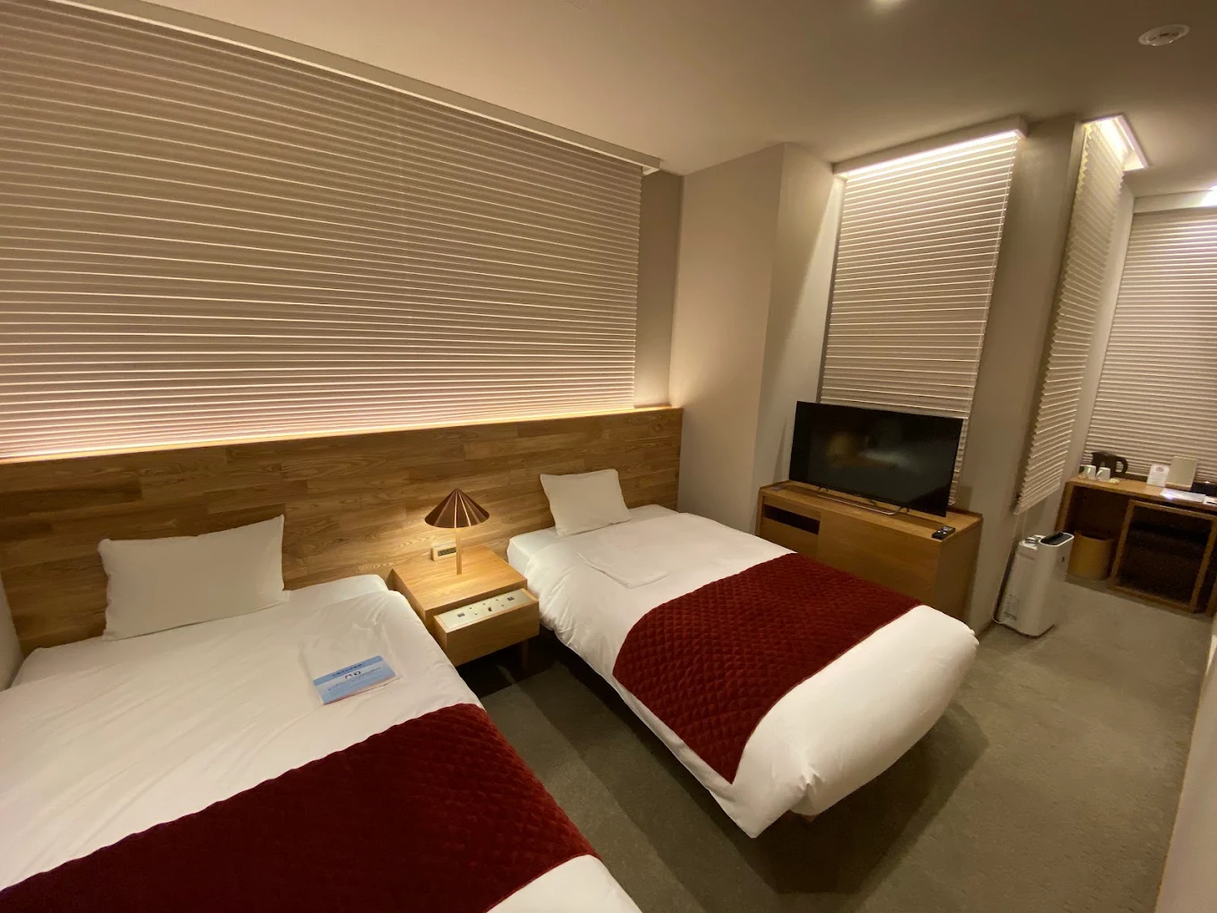 호텔 앤드룸즈 오사카 혼마치 (hotel androoms Osaka Hommachi)