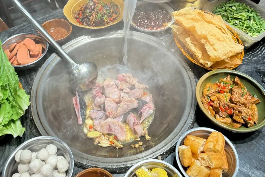차이훠위 (柴火鱼) - 장자지에 식당